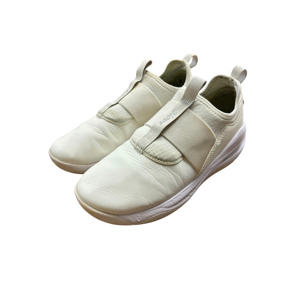 CLOVE White Solo Slip On Sneakers Shoes 8 Nursing Healthcare Work Comfort